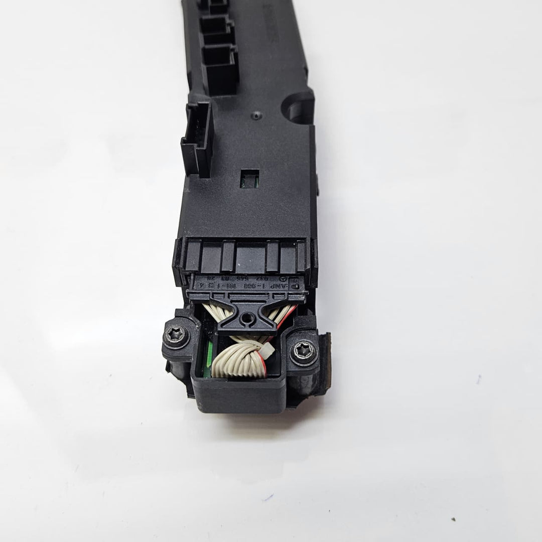 A2208216851-1998-2005 Mercedes-Benz S500 S430 Hazard Warning Light Switch