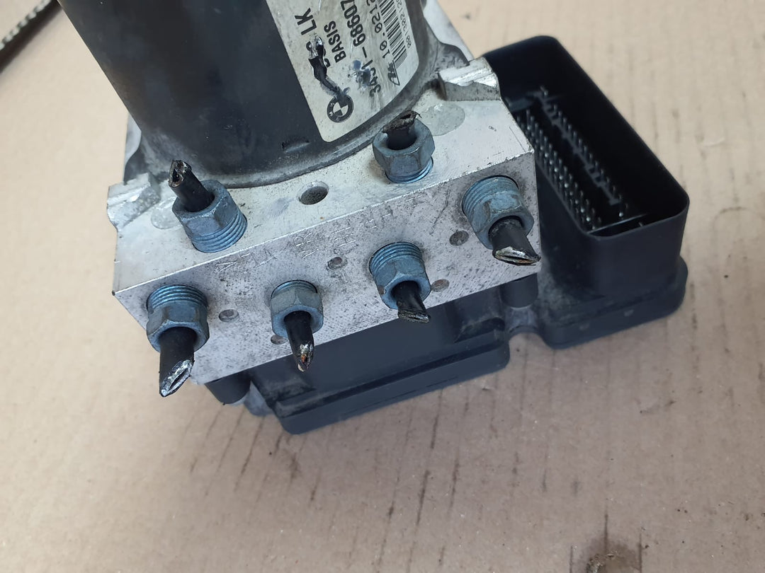BMW ABS DSC Brake Control Module (6880731) – OEM