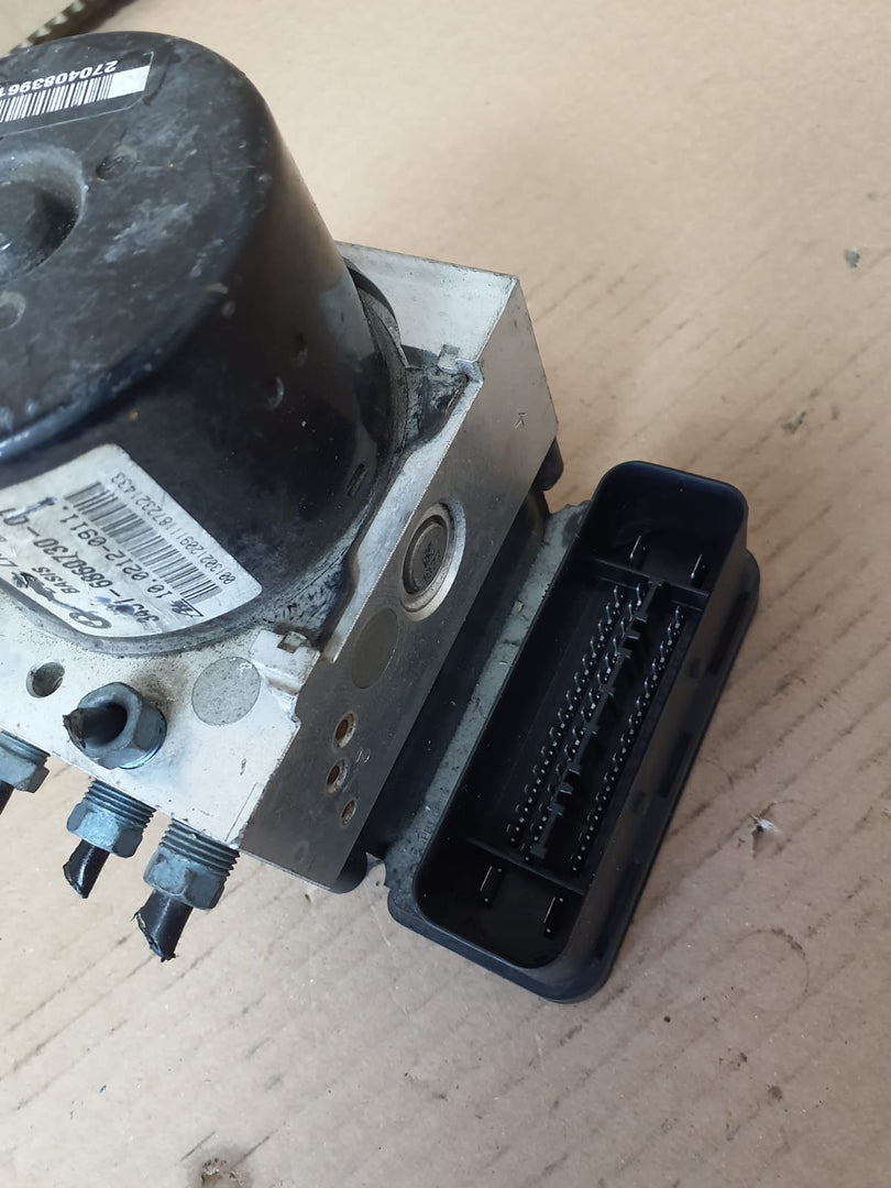 BMW ABS DSC Brake Control Module (6880731) – OEM