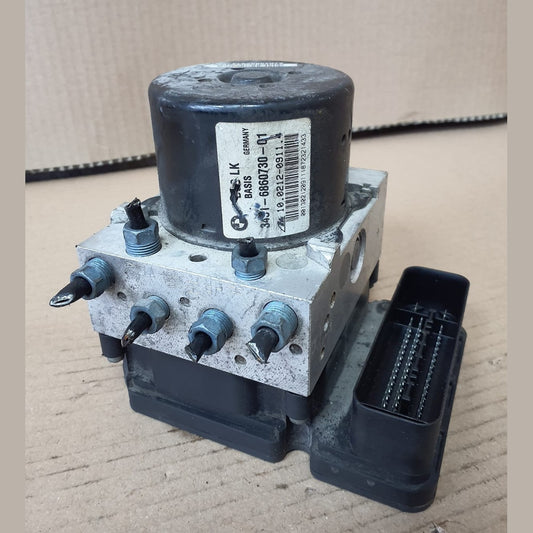 BMW ABS DSC Brake Control Module (6880731) – OEM