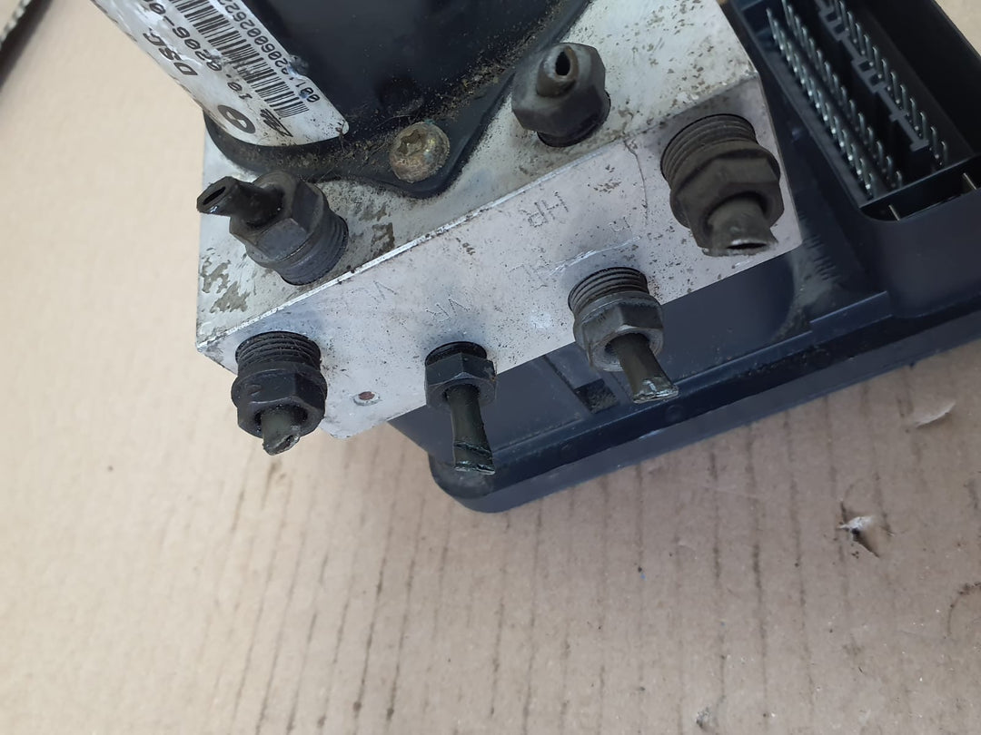 2001–2005 BMW E46 3 Series ABS Hydraulic Brake Pump & Control Unit (6765454) – OEM