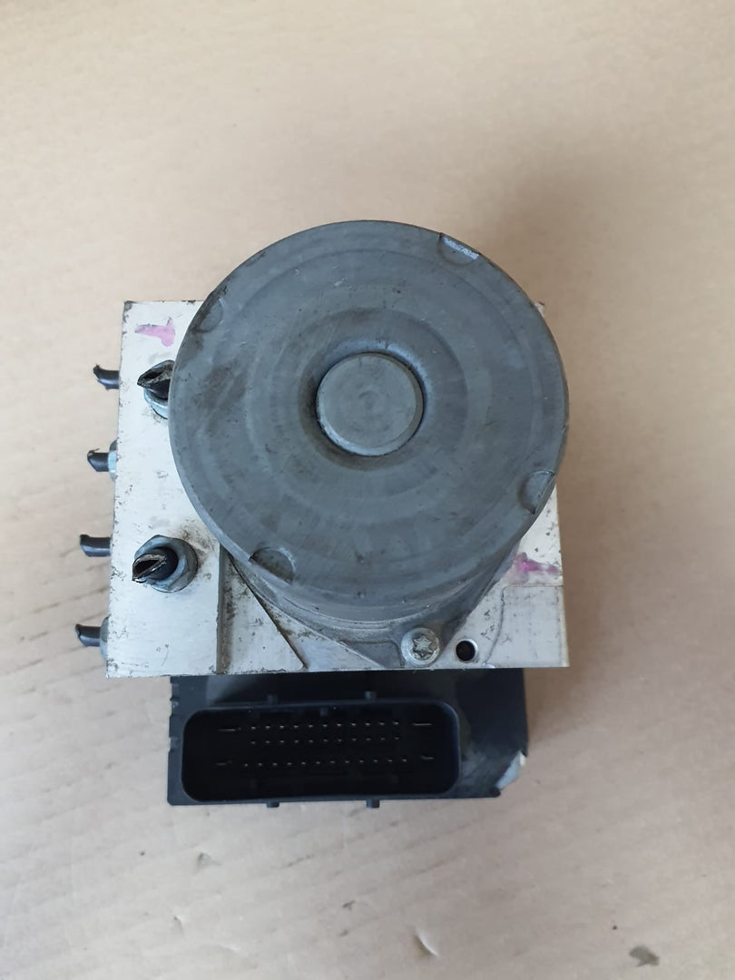 BMW X1 E84 ABS DSC Hydraulic Pump & Control Module (6850226) – OEM