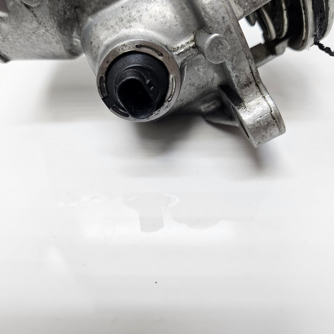 A2722000115-2006-2007 Mercedes-Benz C230 C300 C350 Thermostat Coolant Flange