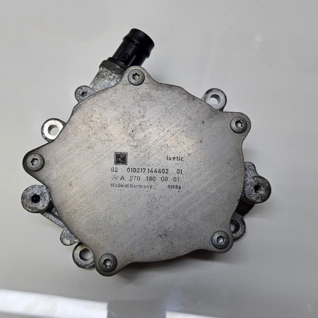 A2701800901-2017 Mercedes-Benz C200 C300 E300 CLA250 Vacuum Pump