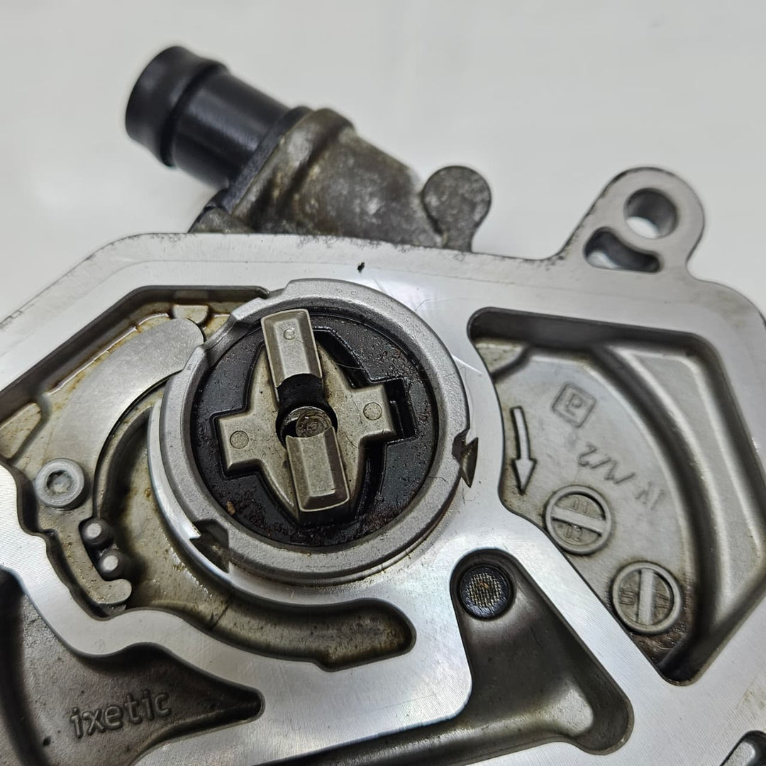 A2701800901-2017 Mercedes-Benz C200 C300 E300 CLA250 Vacuum Pump