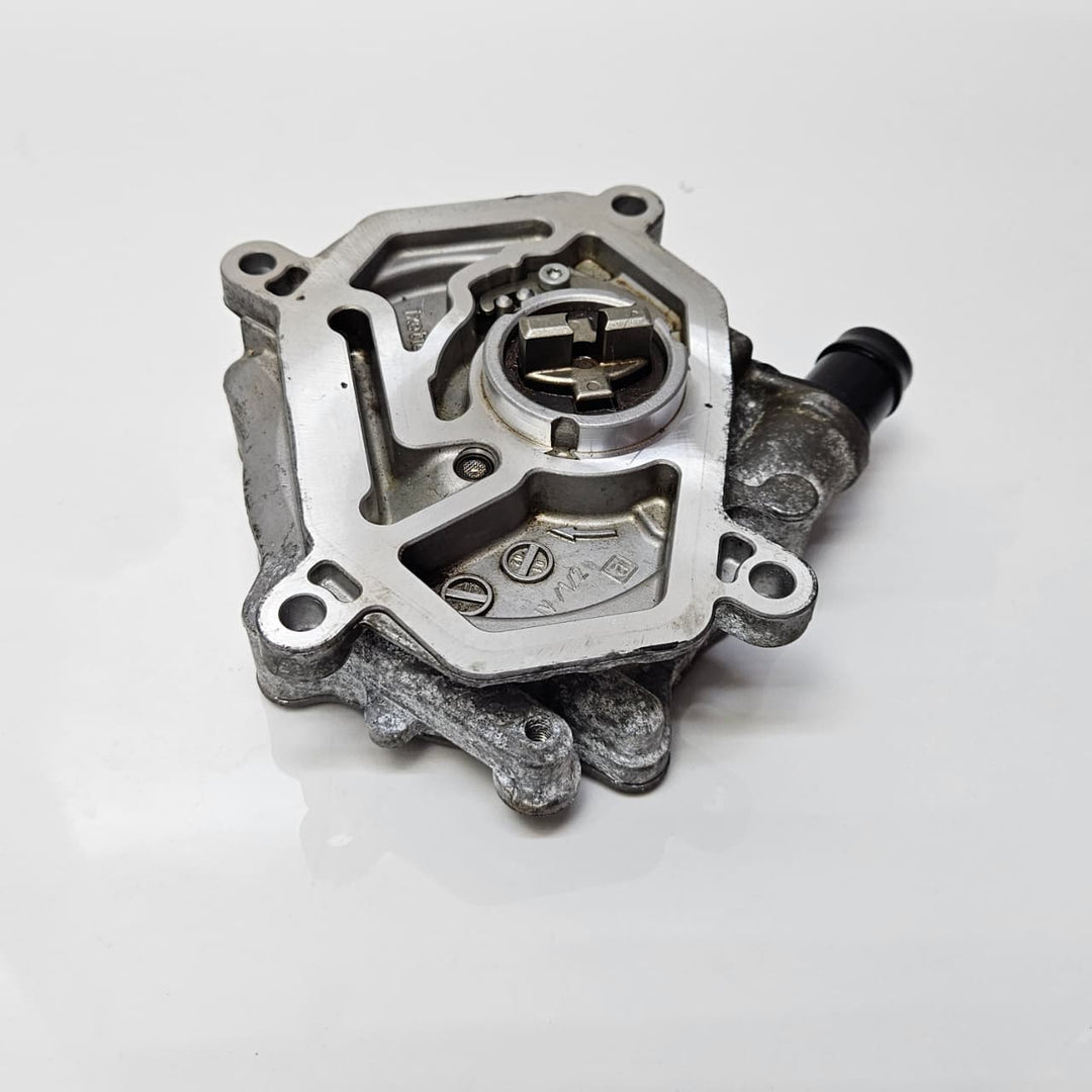 A2701800901-2017 Mercedes-Benz C200 C300 E300 CLA250 Vacuum Pump