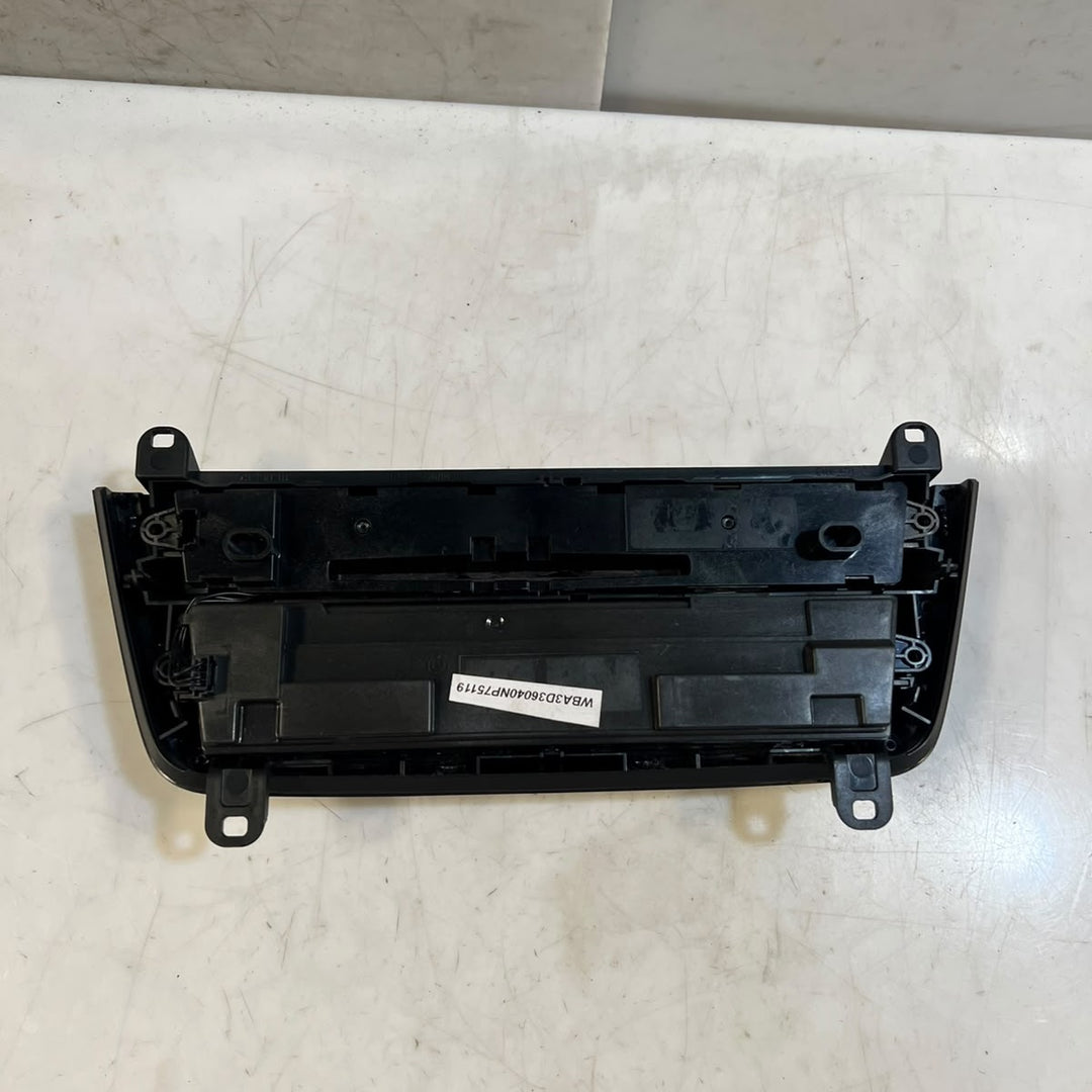 2011–2015 BMW F30 F31 F35 3 Series Diesel A/C Air Conditioning Control Module (9226784) – OEM