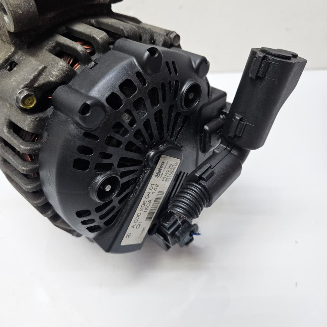 A0009060401-2010-2015 Mercedes-Benz C200 OM651.911 Engine Alternator