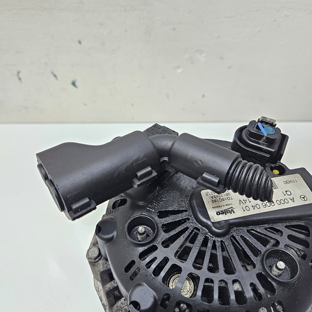 A0009060401-2010-2015 Mercedes-Benz C200 OM651.911 Engine Alternator