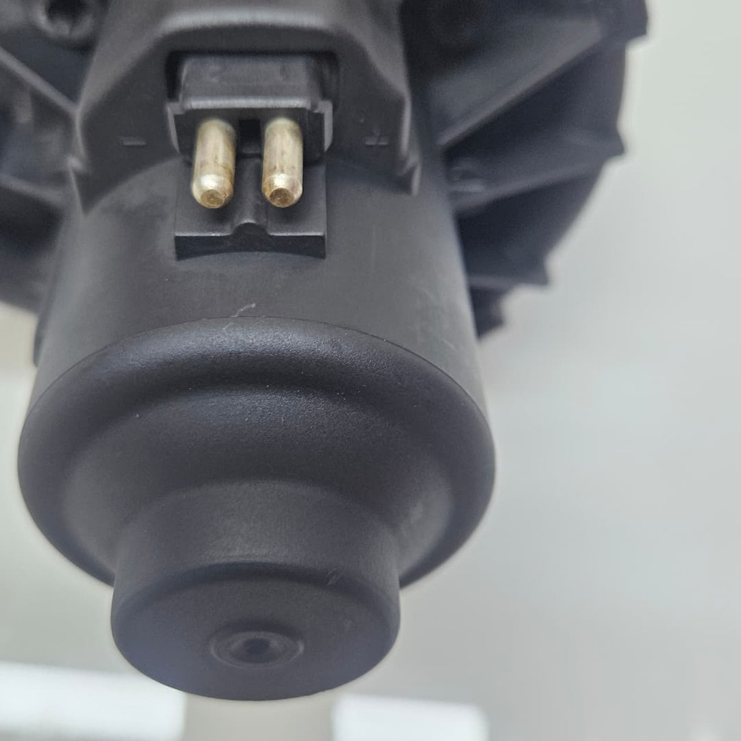 A0001404285-2008-2015 Mercedes-Benz C300 S600 E350 Secondary Air Pump OEM