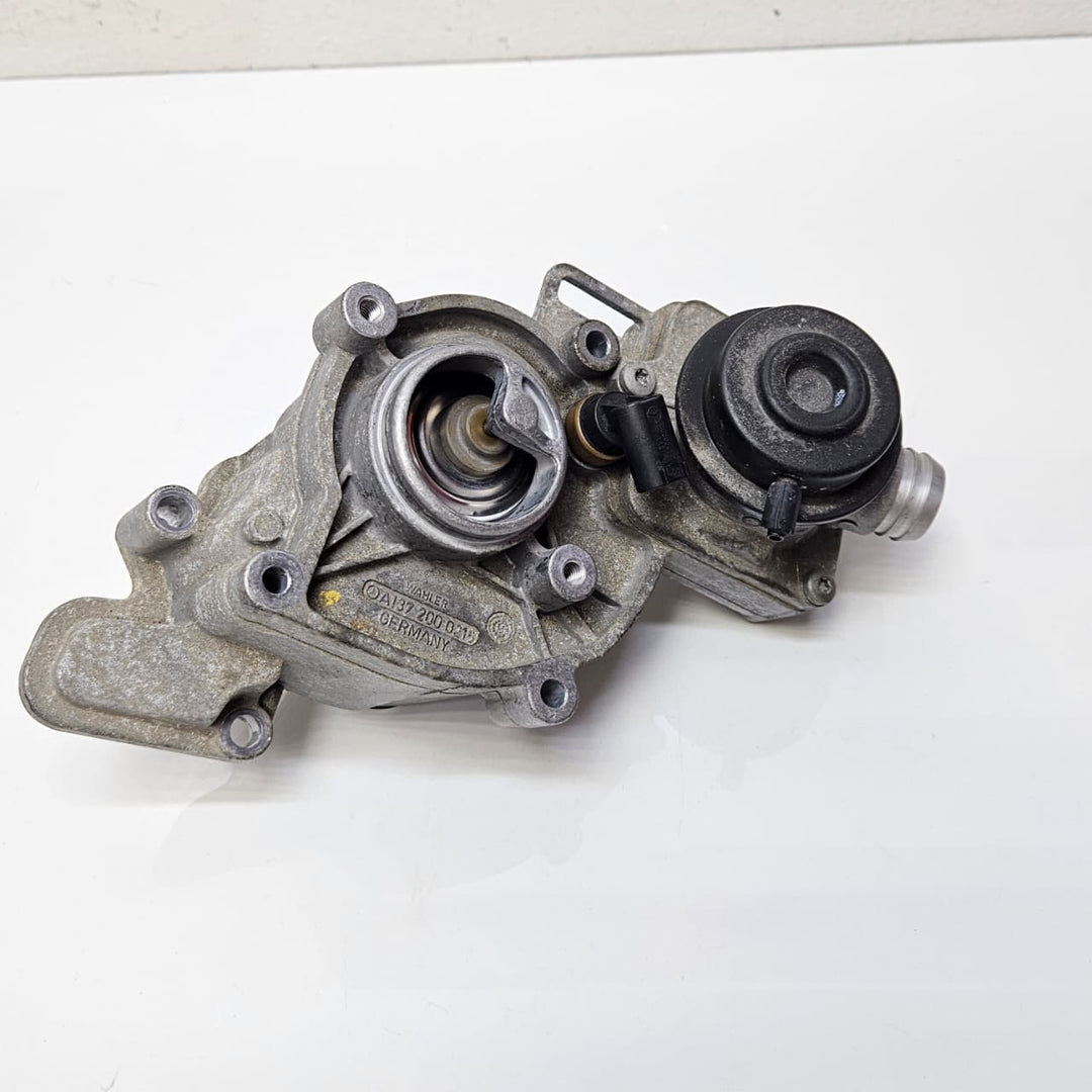 A1372000215-1998-2006 Mercedes-Benz S600 W220 V12 137.970 Thermostat Housing