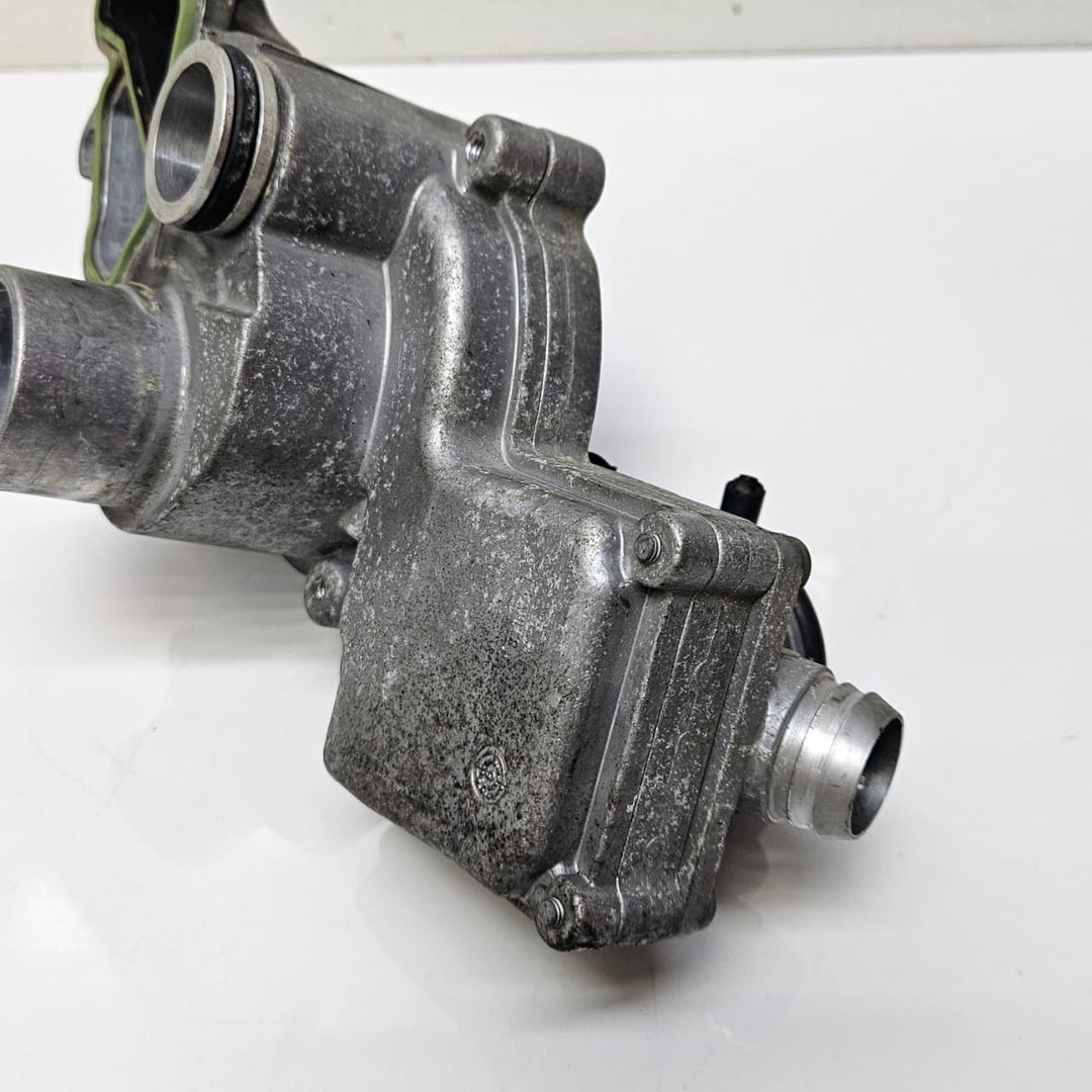 A1372000215-1998-2006 Mercedes-Benz S600 W220 V12 137.970 Thermostat Housing