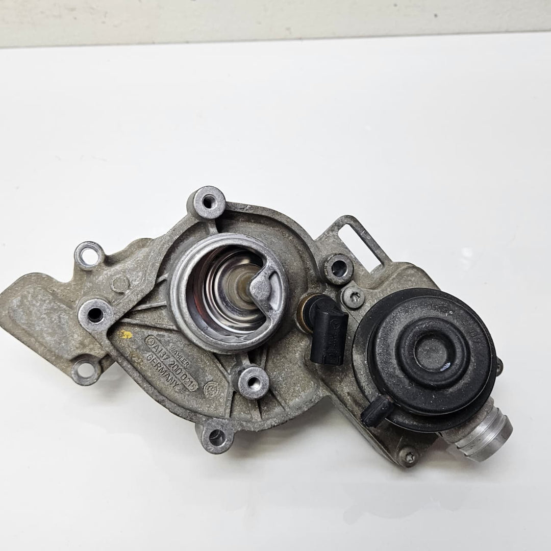 A1372000215-1998-2006 Mercedes-Benz S600 W220 V12 137.970 Thermostat Housing