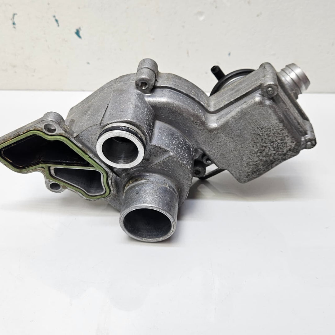 A1372000215-1998-2006 Mercedes-Benz S600 W220 V12 137.970 Thermostat Housing