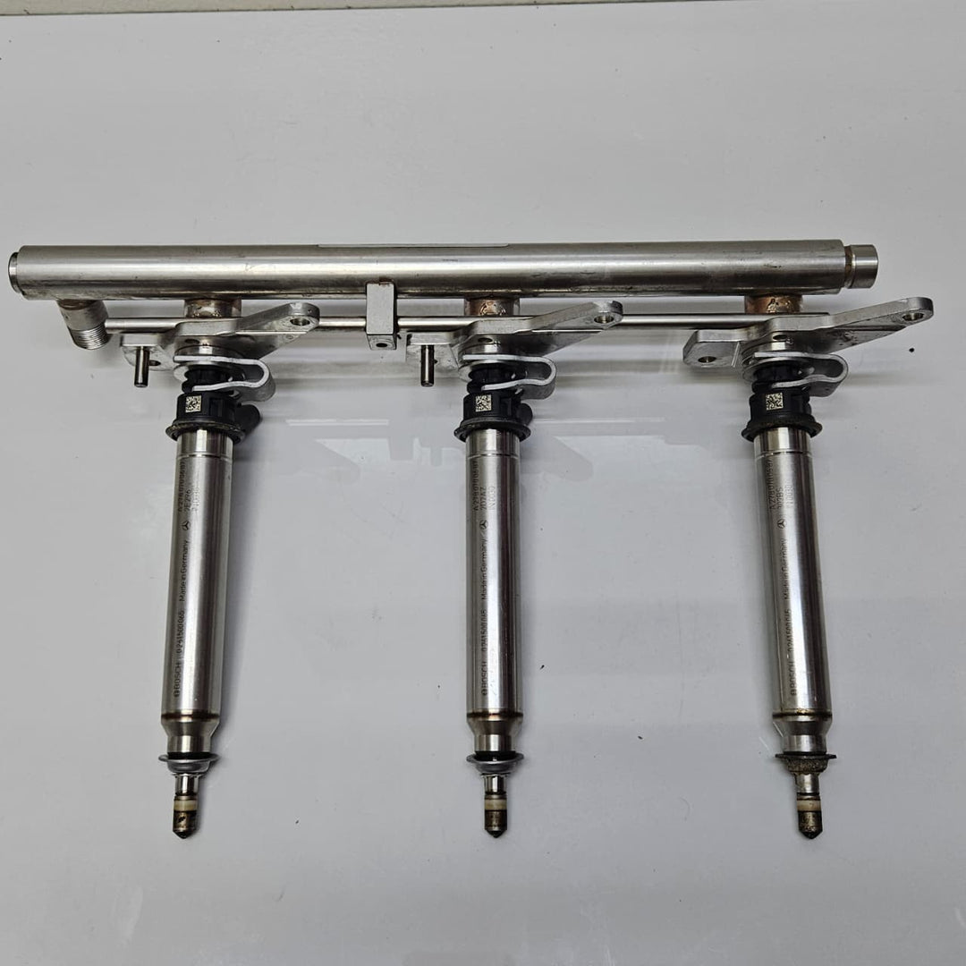 2012-2015 Mercedes-Benz C350 W205 W222 W463 X253 Fuel Injector A2760704095