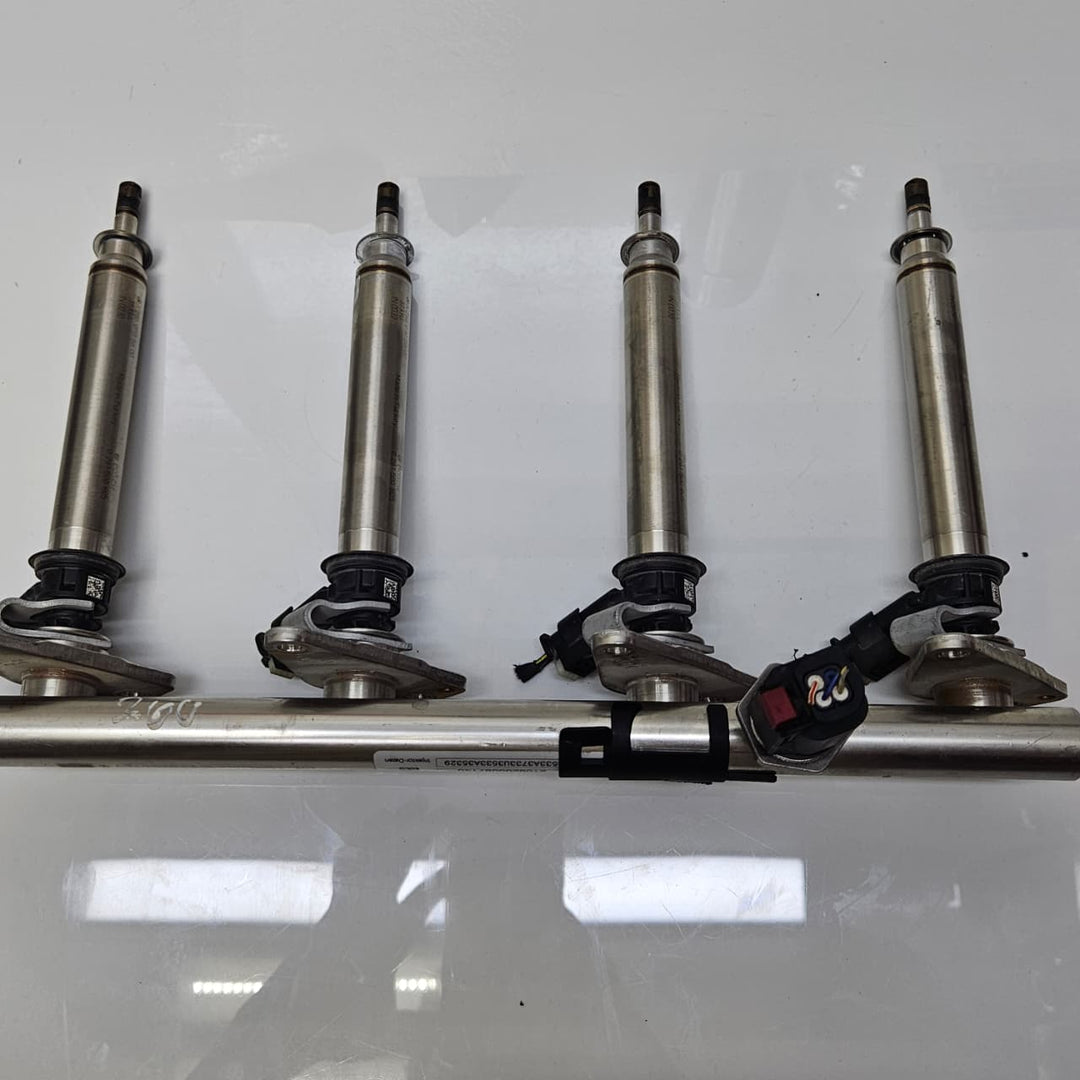 A2600701000-2020 Mercedes-Benz A35 AMG A35 CLA C118 2.0 Fuel Injection Rail