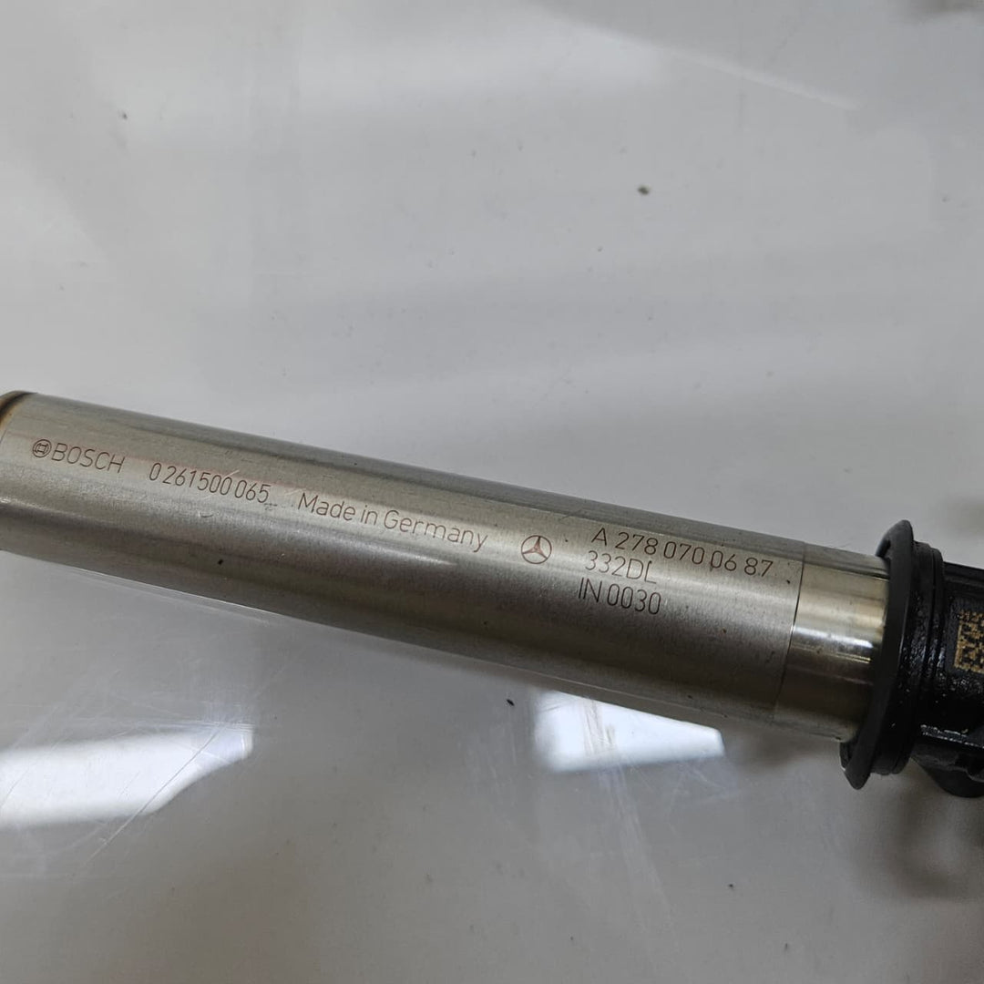A2760703995-2012-2015 Mercedes-Benz ML350 C218 W204 S204 C204 Fuel Rail OEM