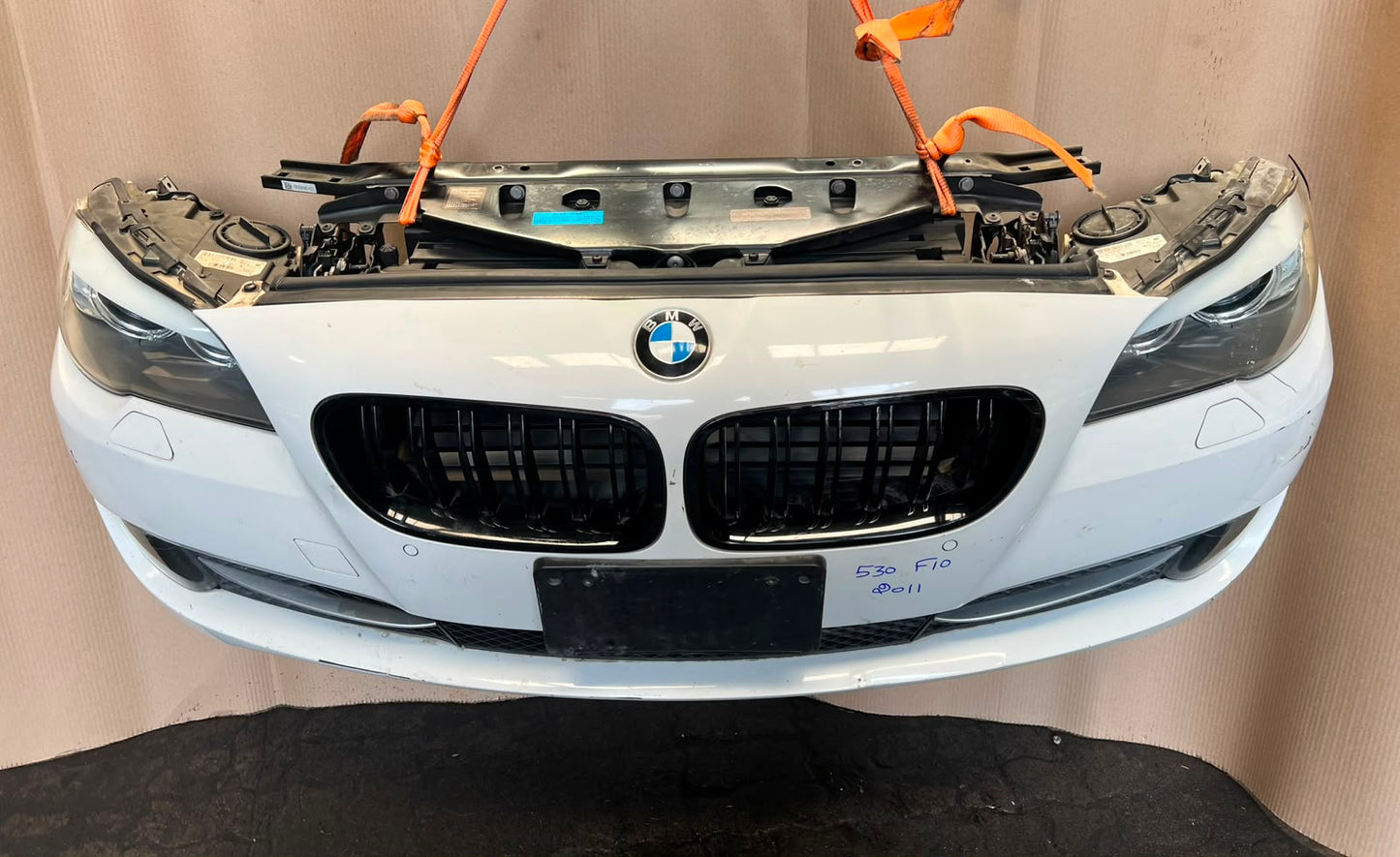 BMW F10 2011 530i WHITE COMPLETE NOSE CUT FRONT BUMPER XENON DYNAMIC HEADLIGHTS GRILLE OEM USED