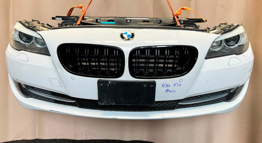 BMW F10 2011 530i WHITE COMPLETE NOSE CUT FRONT BUMPER XENON DYNAMIC HEADLIGHTS GRILLE OEM USED