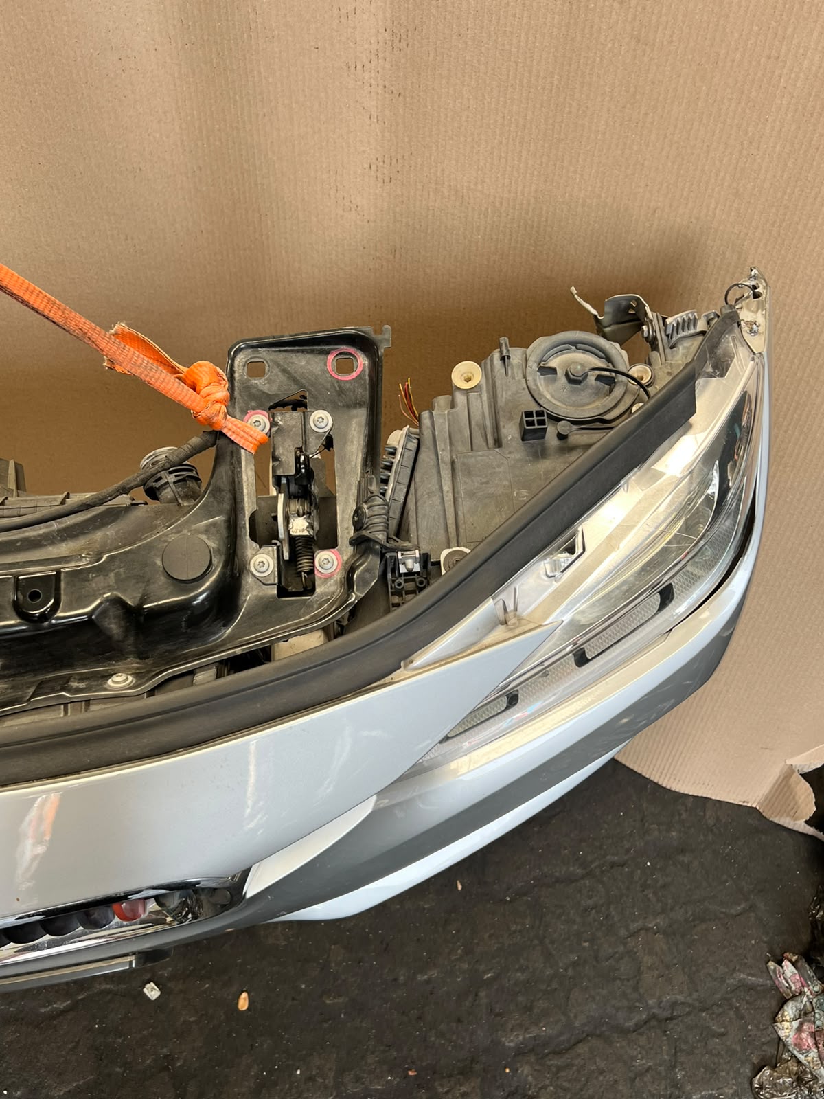 BMW F30 2015-2017 318i LCI B38 3-CYLINDER FACELIFT COMPLETE NOSE CUT FRONT BUMPER LED HEADLIGHTS GRILLE OEM USED