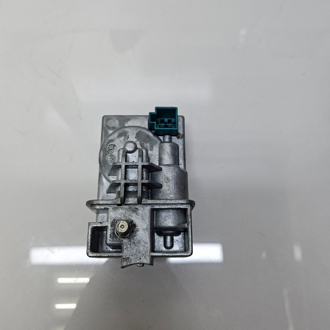 A2045455732-2007 Mercedes-Benz C-Class W204 C350 Electronic Steering Lock