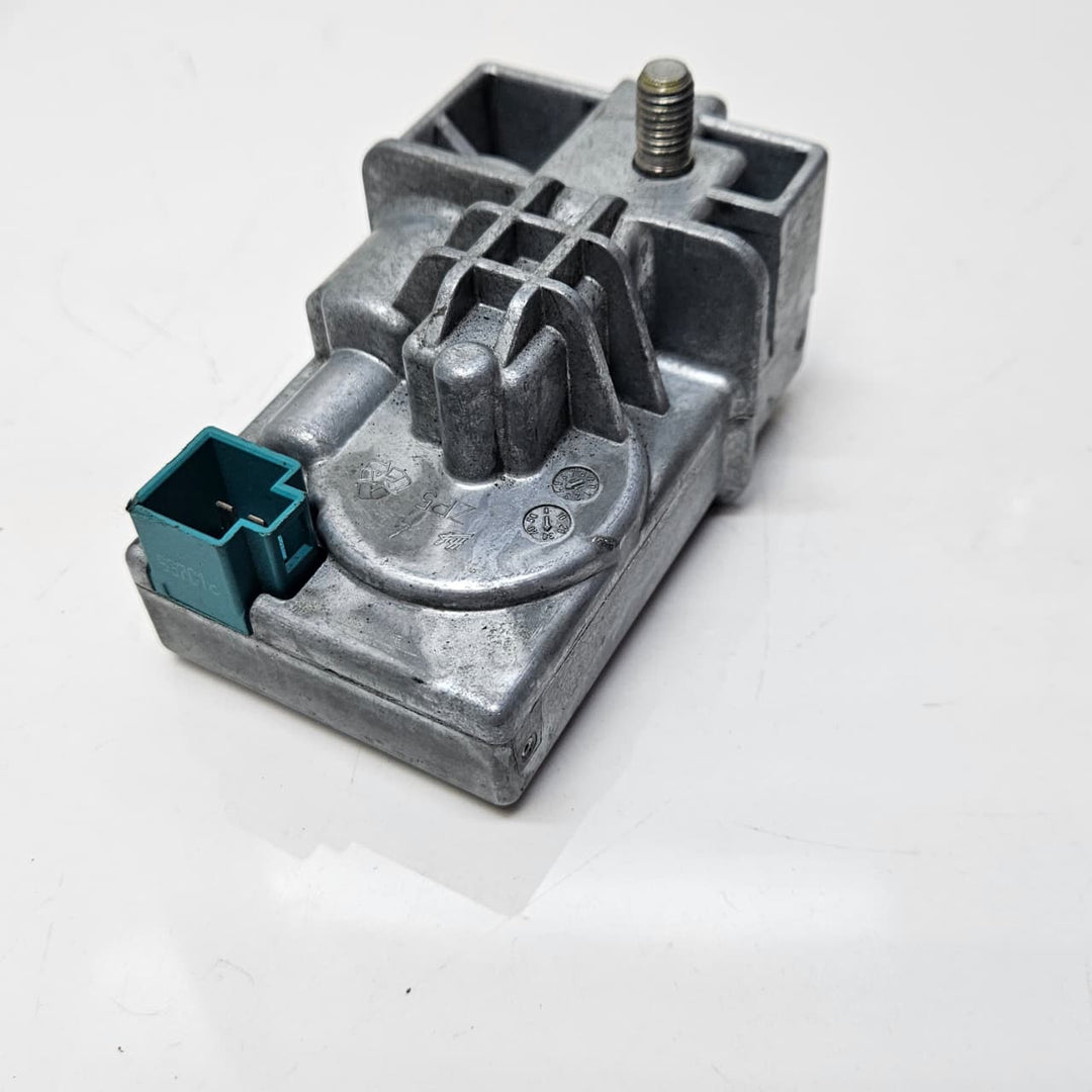 A2045458132-2008-2014 Mercedes-Benz C300 W204 W212 Steering Lock Control Module