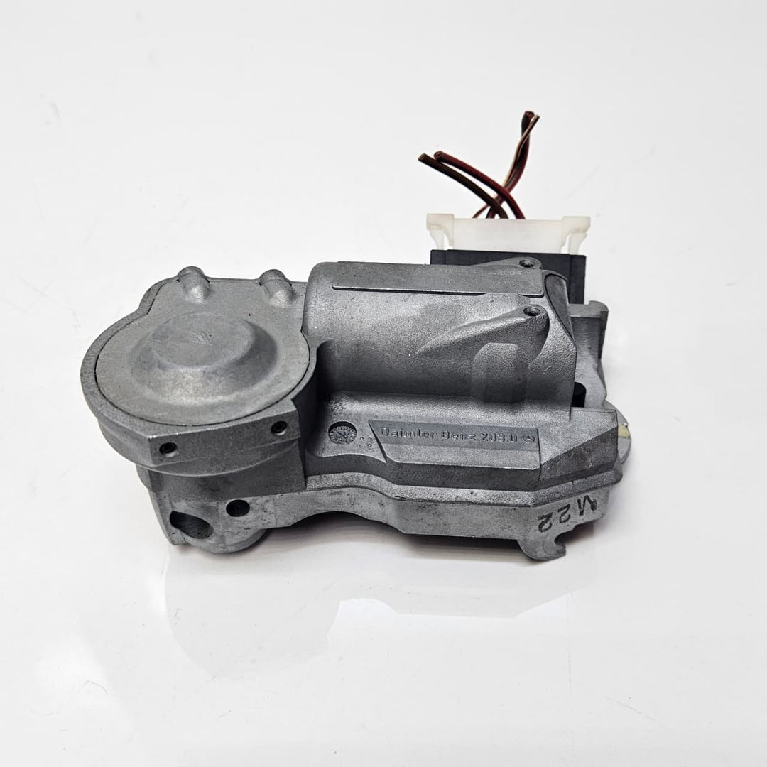 A2034621130-2010-2013 Mercedes-Benz E-W211 Sprinter 2500 Steering Column Lock