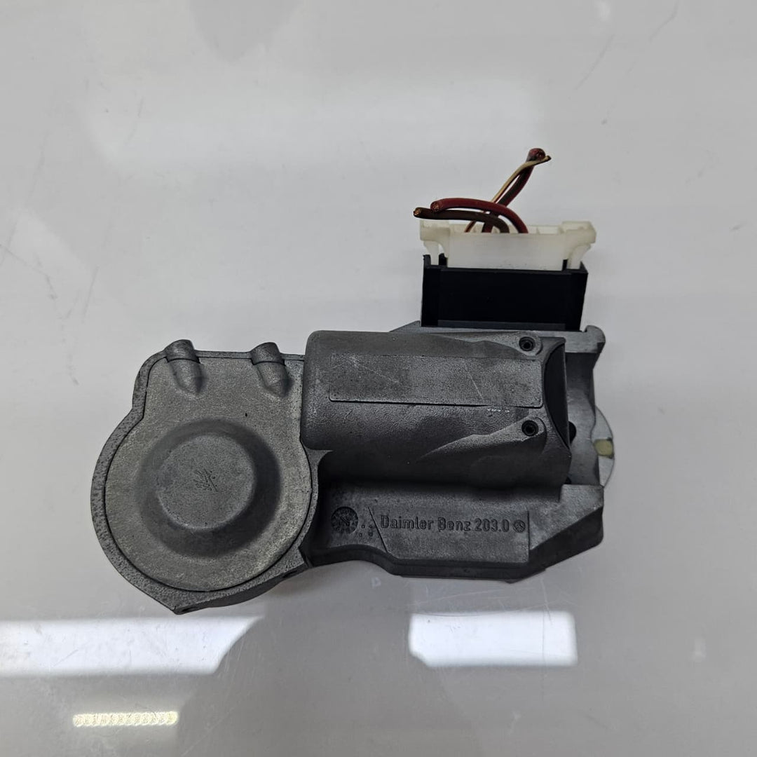 A2034621130-2010-2013 Mercedes-Benz E-W211 Sprinter 2500 Steering Column Lock