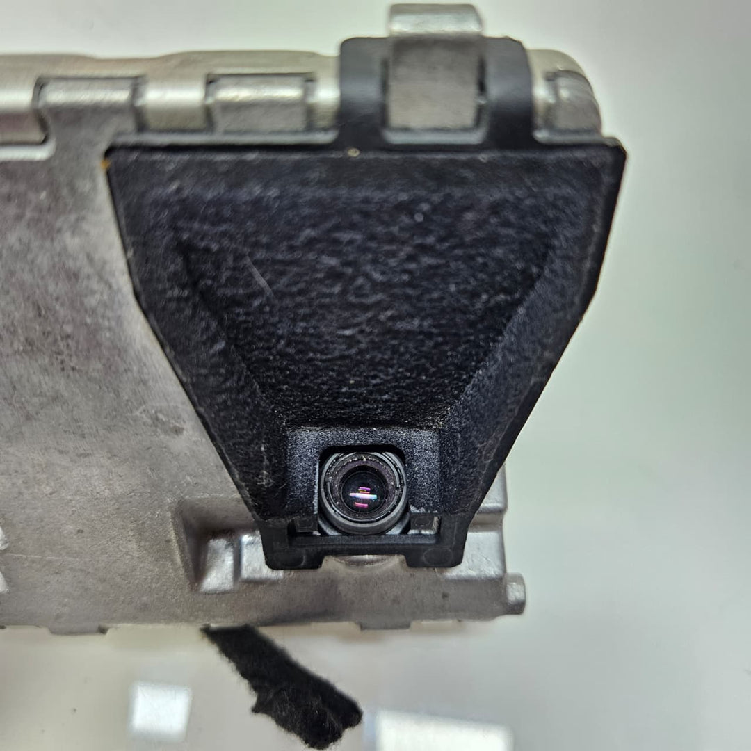 A0009050238-2010-2016 Mercedes-Benz E-Class W212 S212 E350 Front Camera