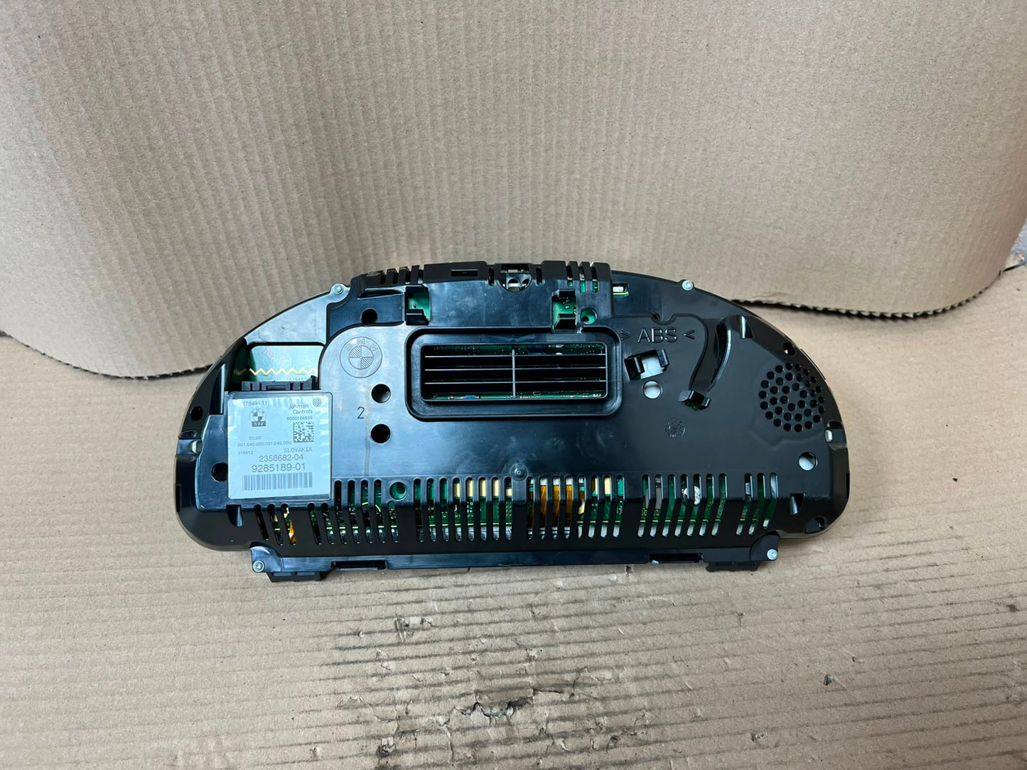 2013 BMW 528i F10 Speedometer Instrument Cluster 9285189 OEM