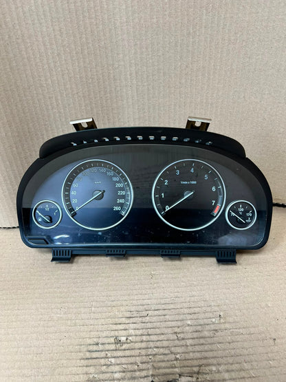 2013 BMW 528i F10 Speedometer Instrument Cluster 9285189 OEM