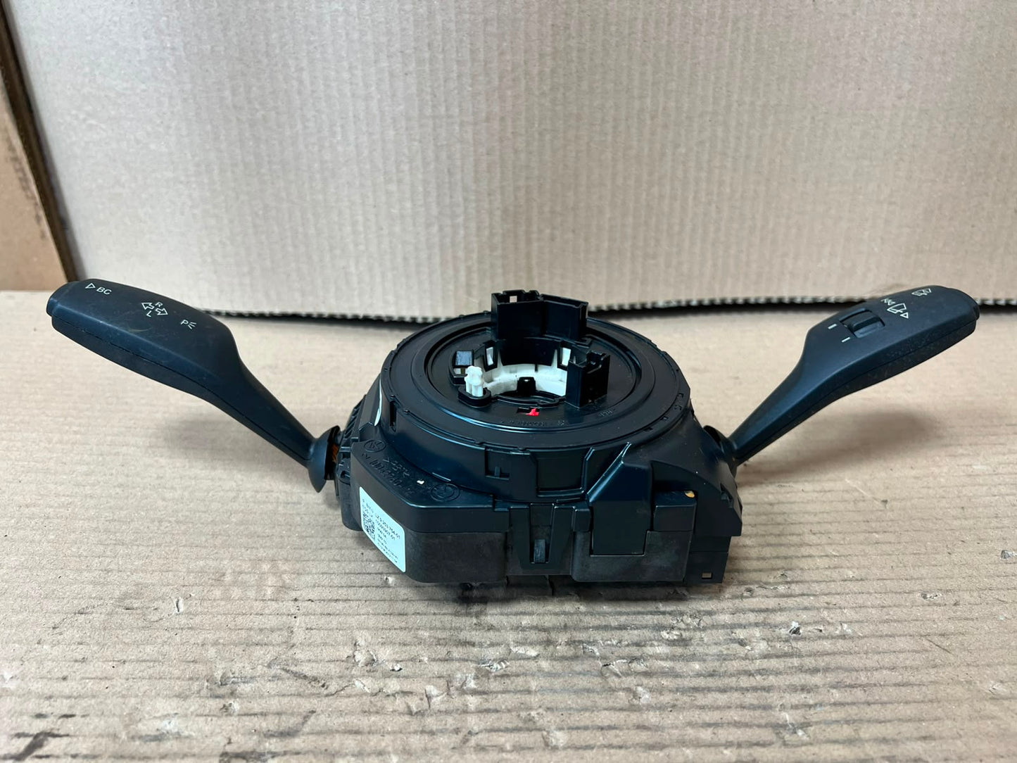 BMW X3 F25 2011-2017 Steering Wheel Clock Spring Wiper Switch 9253754-01 OEM