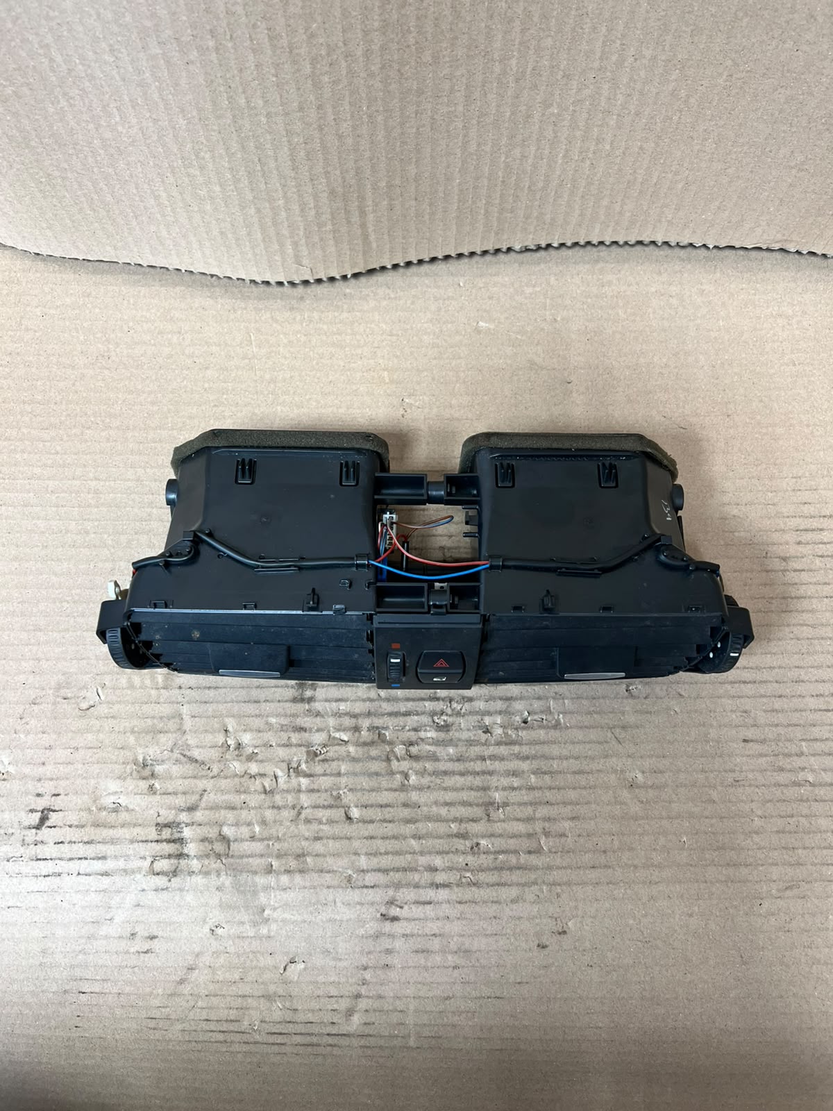 BMW X3 F25 2010-2017 Center Dashboard Air Vent Grille 9184742 OEM