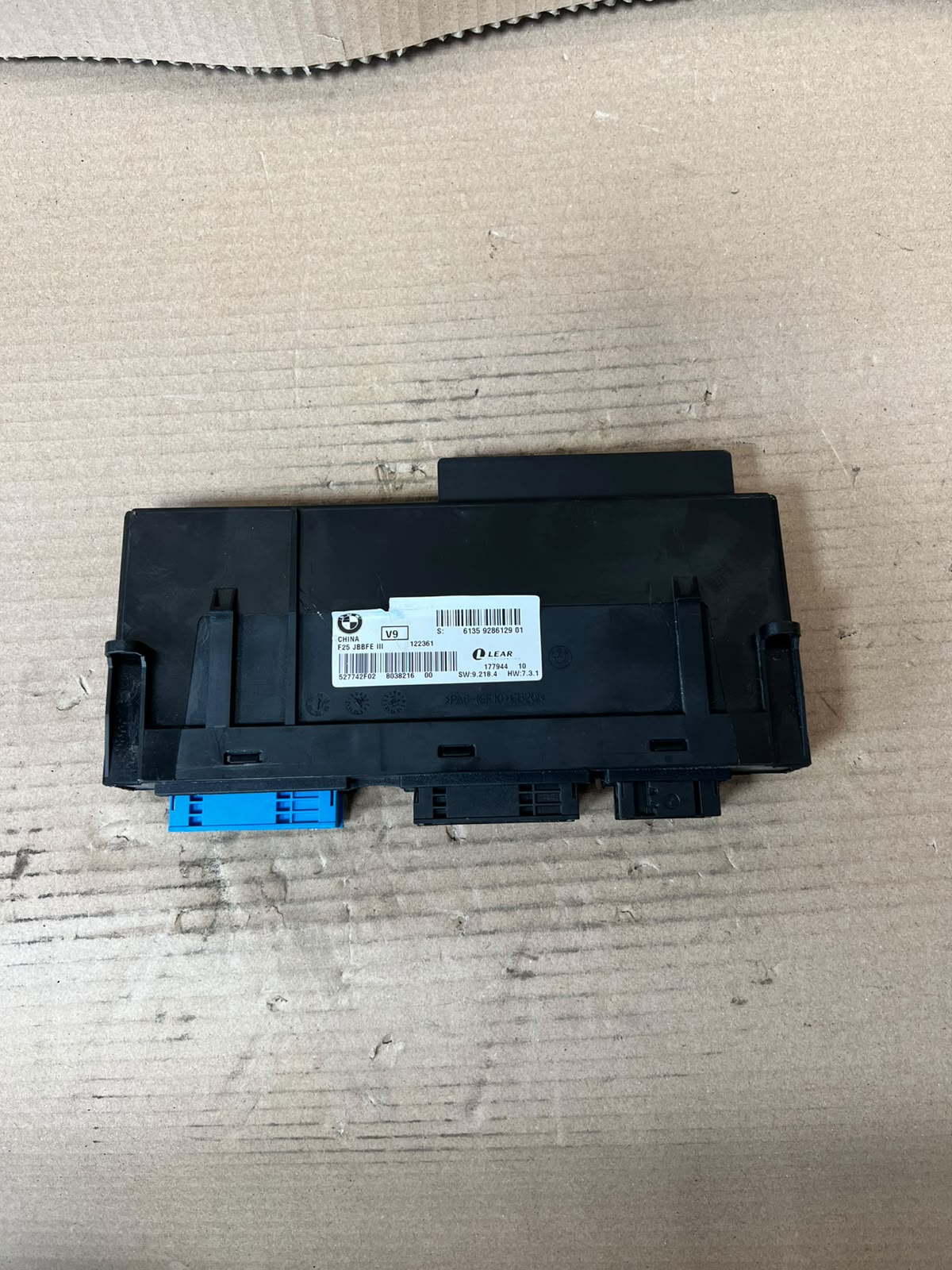 BMW X3 F25 Body Control Module ECU Junction Box JBBFE III V9 9286129 OEM