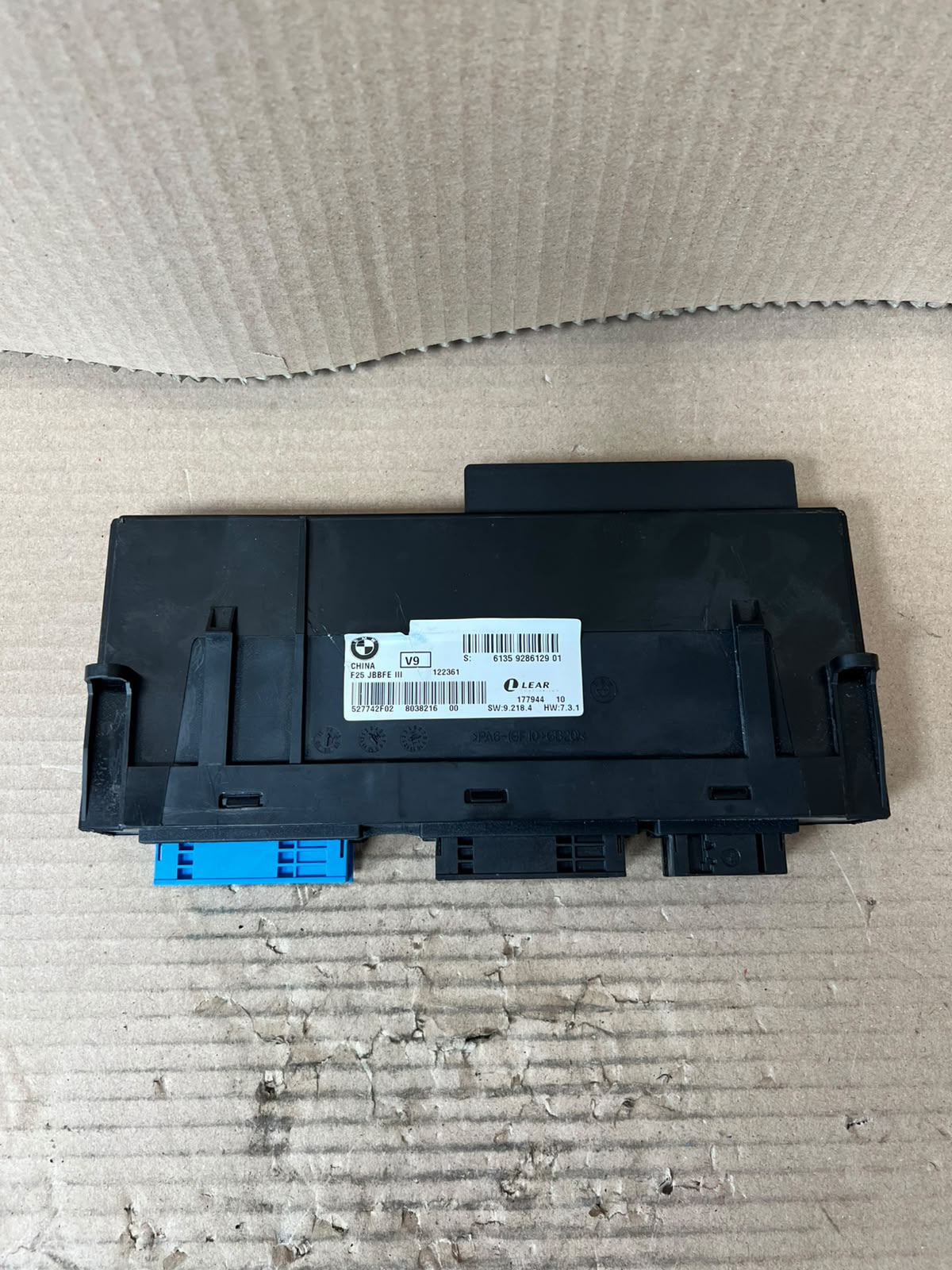BMW X3 F25 Body Control Module ECU Junction Box JBBFE III V9 9286129 OEM