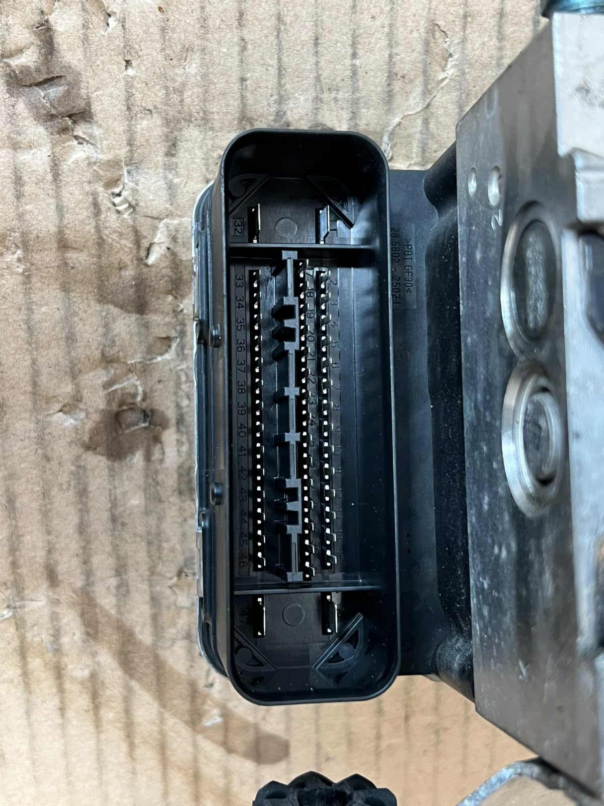 2012 BMW X3 F25 X4 F26 ABS Pump Control Module 6852748 6852747 OEM