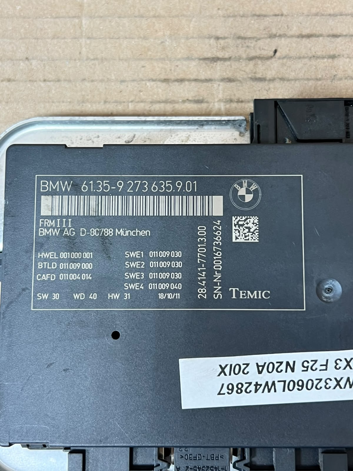 BMW X3 F25 FRM3 Footwell Light Control Module 9273635 61359273635 OEM 2011-2017