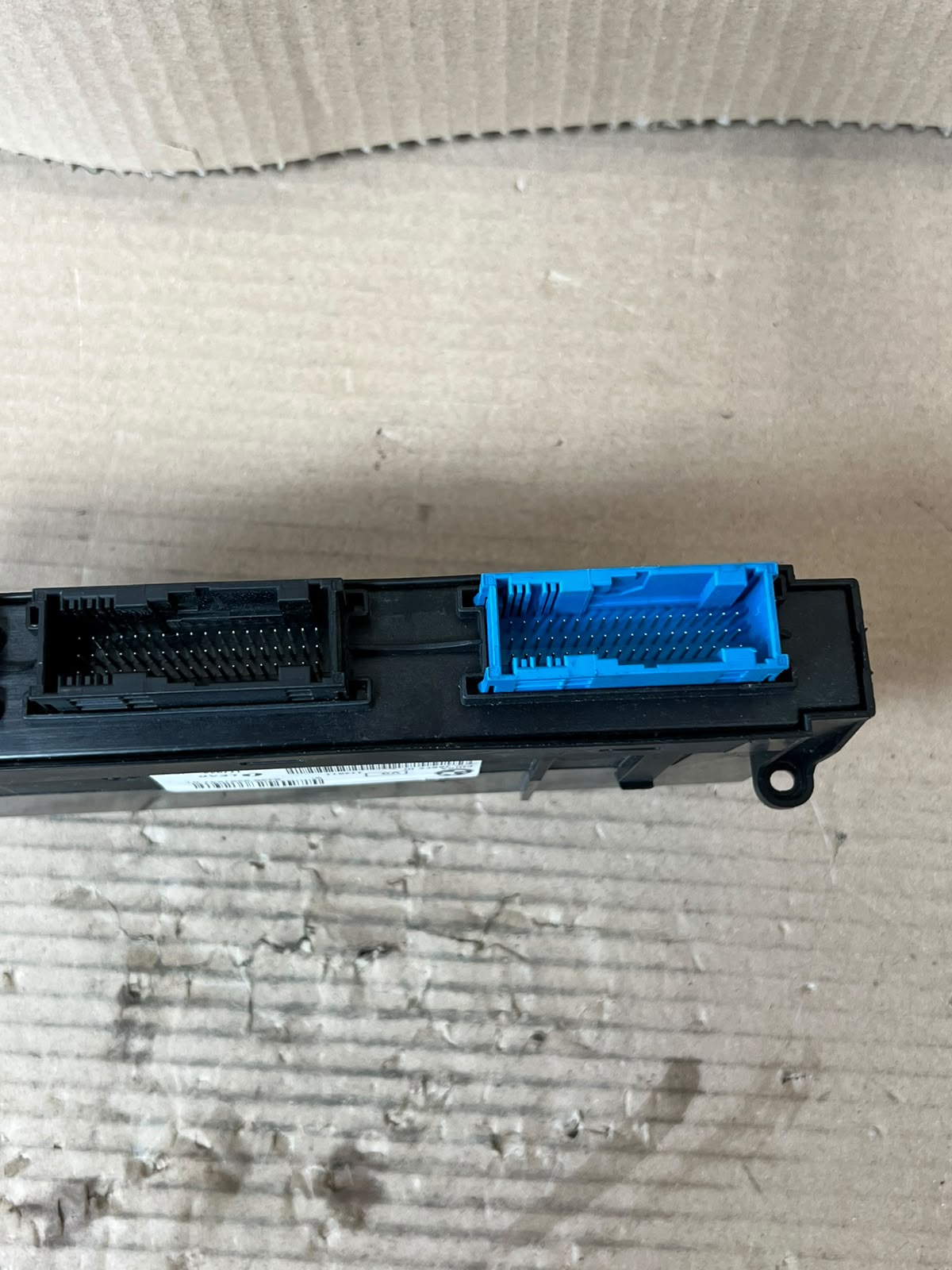 BMW X3 F25 2010-2017 Comfort Control Body Module Junction Box 9267537 OEM