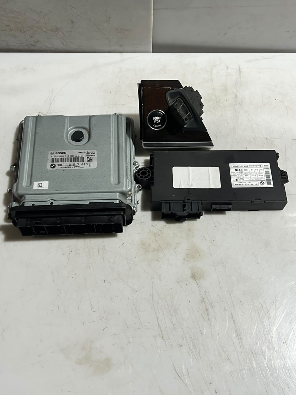 BMW X5 E70 N57 3.0D ECU DDE CAS3 Key Set 8517015 OEM 2006-2013