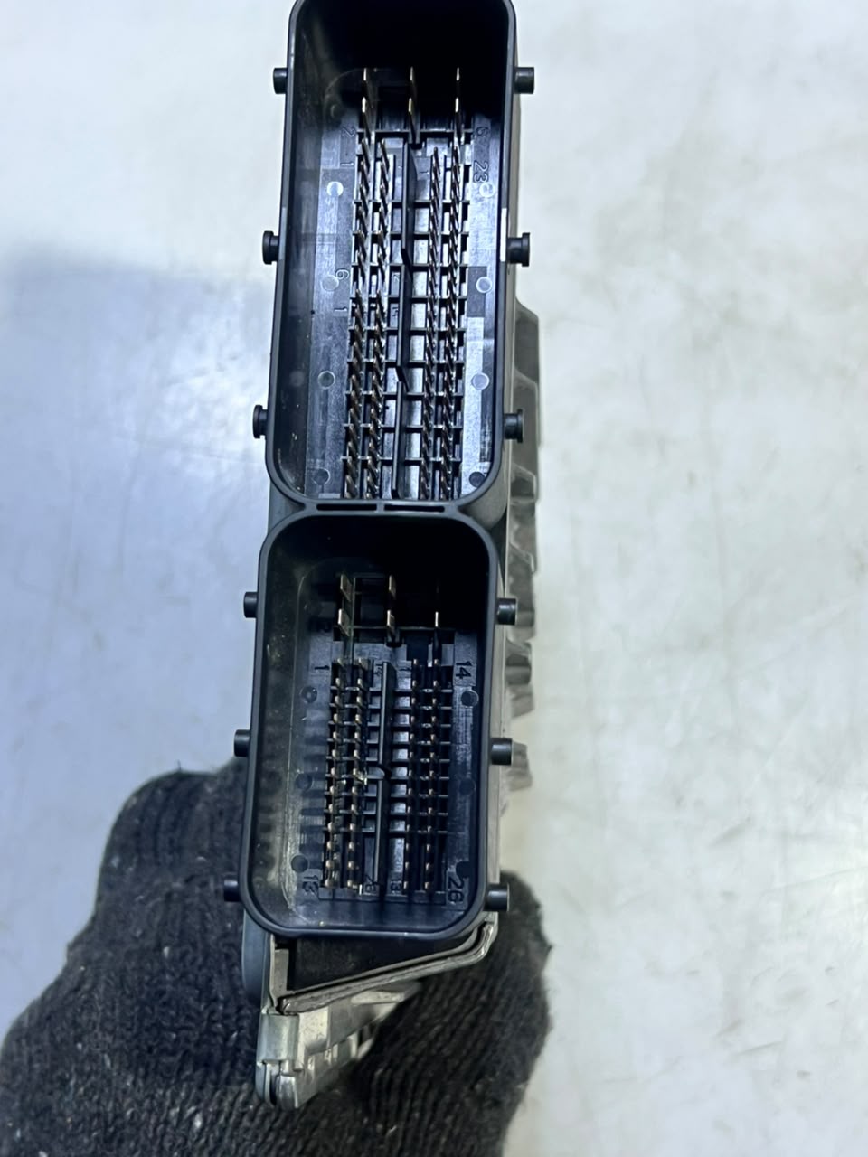 BMW 528i 328i MSV80.0 Engine Control ECU DME 7594483 5WK91136 OEM