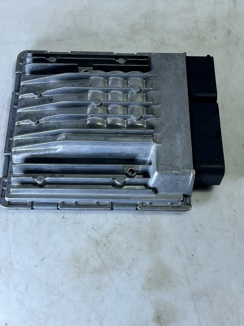 BMW 528i 328i MSV80.0 Engine Control ECU DME 7594483 5WK91136 OEM