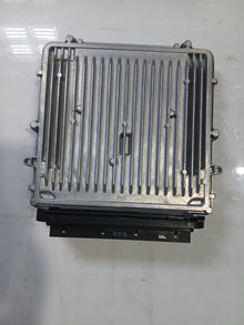 2010 BMW X5 E70 LCI xDrive30d N57 ECU DDE CAS3 Key Set 8510838 OEM