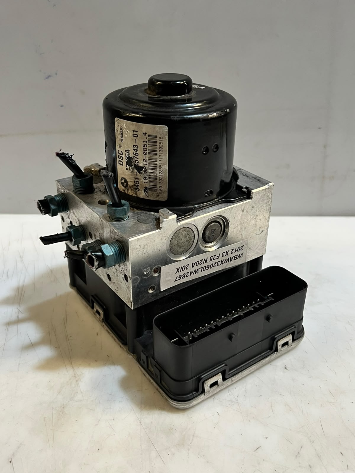 BMW X3 F25 X4 F26 ABS Brake Pump Control Module 6857644 6857643 OEM 2011-2017
