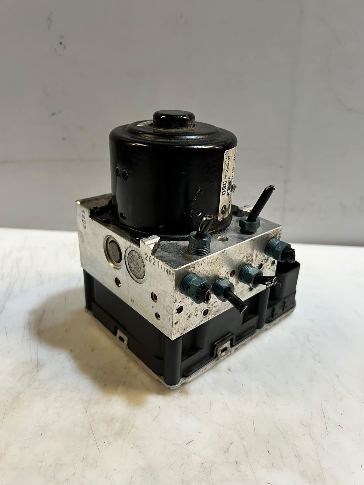 BMW X3 F25 X4 F26 ABS Brake Pump Control Module 6857644 6857643 OEM 2011-2017