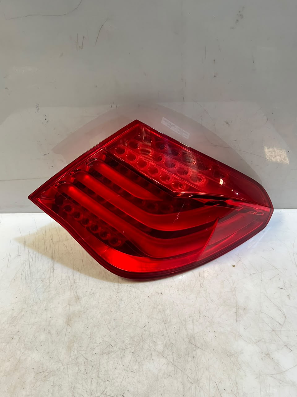 BMW 7 Series F01 F02 F03 F04 Right Rear LED Tail Light 7182198 OEM 2008-2015