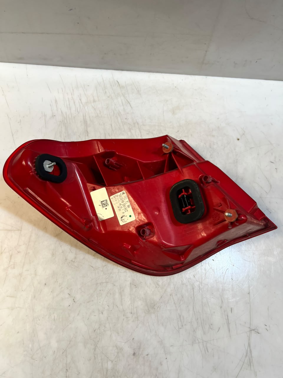 BMW 7 Series F01 F02 F03 F04 Right Rear LED Tail Light 7182198 OEM 2008-2015