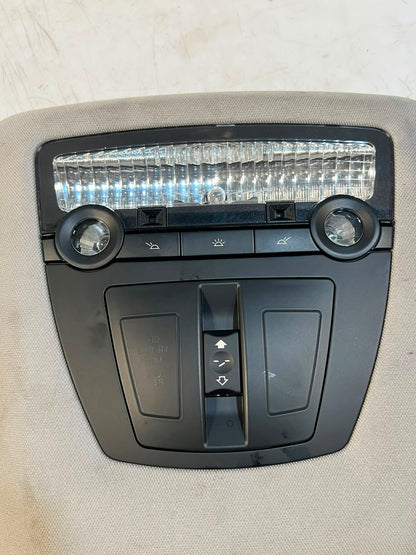 2010 BMW 730d F01 N57 Centre Upper Roof Interior Light Dome Lamp OEM