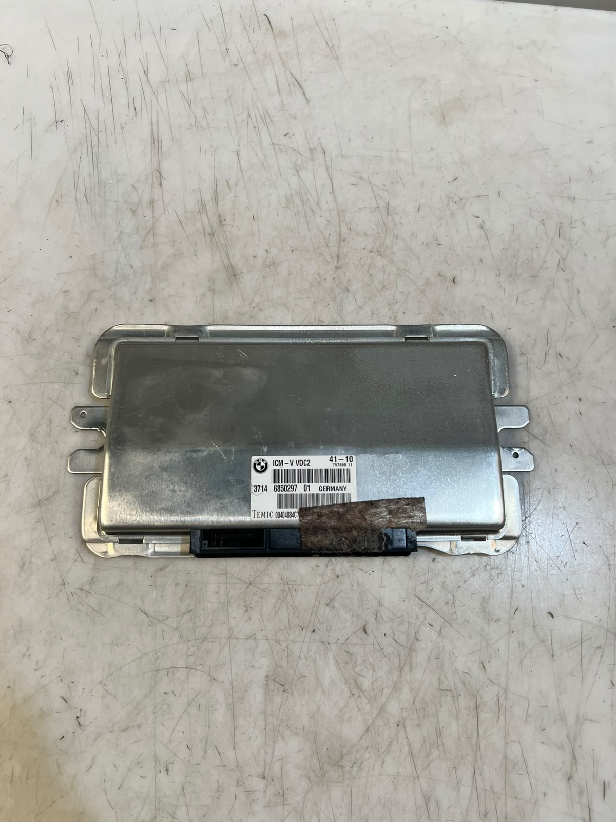 BMW 750i F01 F02 F03 F10 F11 F12 F13 Suspension Control Module 6850297 OEM