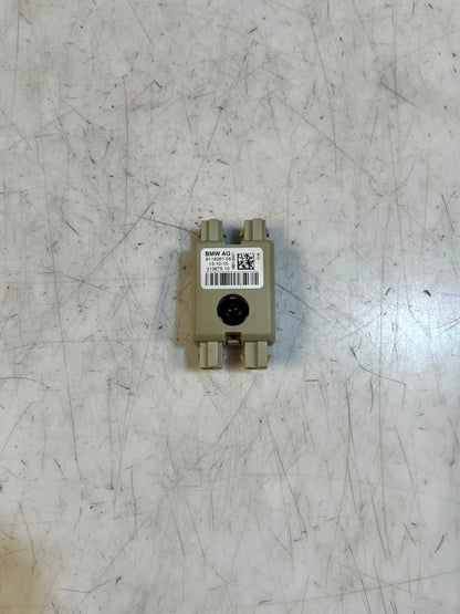 2009 BMW 7 Series F01 F02 Aerial Antenna Amplifier Module 9118261 OEM