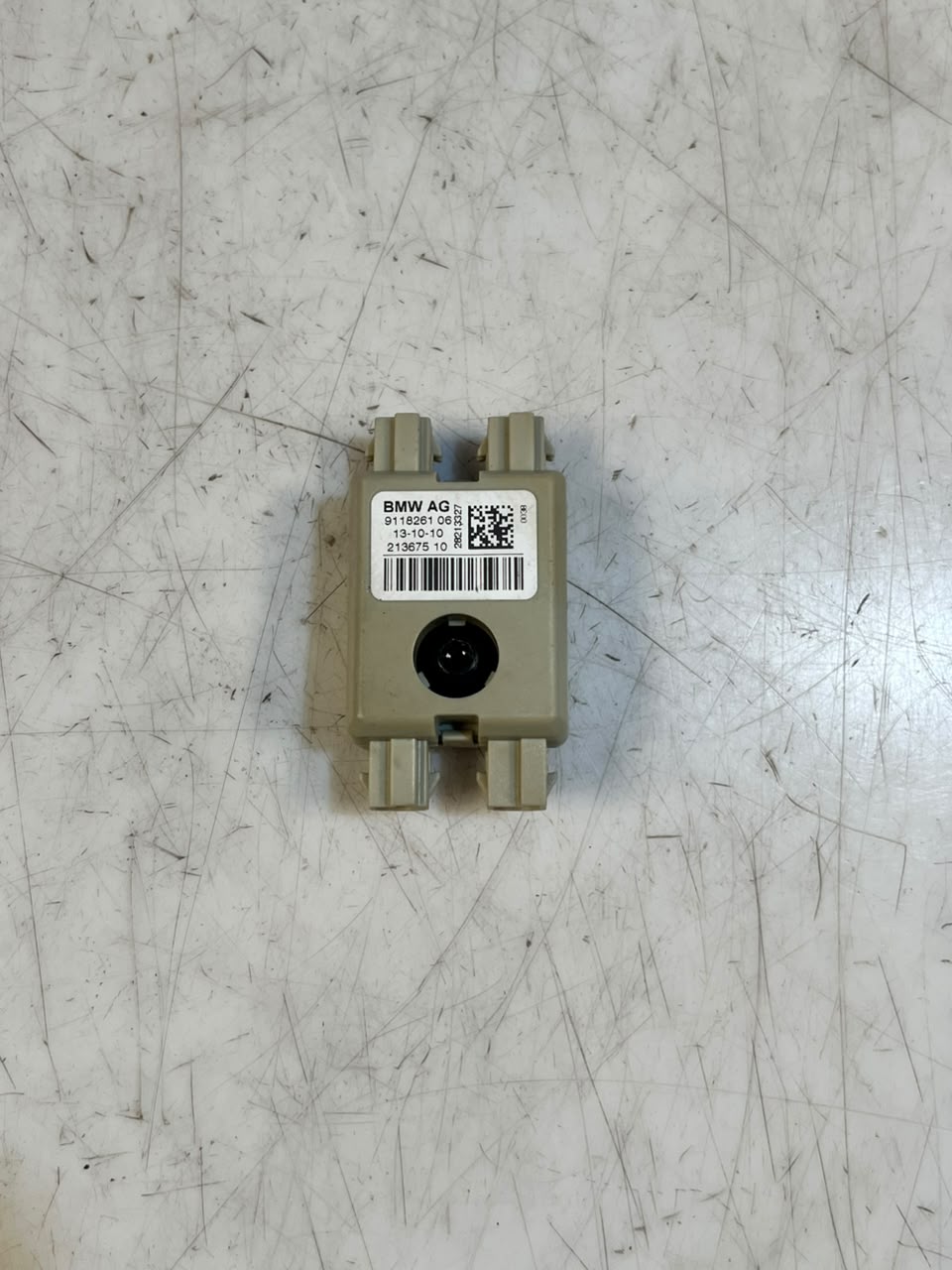 2009 BMW 7 Series F01 F02 Aerial Antenna Amplifier Module 9118261 OEM